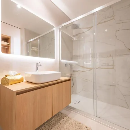 By The Marina - Modern With Pools & Gym Olhão