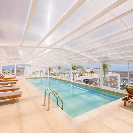 By The Marina - Modern With Pools & Gym * Olhão