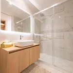 By The Marina - Modern With Pools & Gym 오양